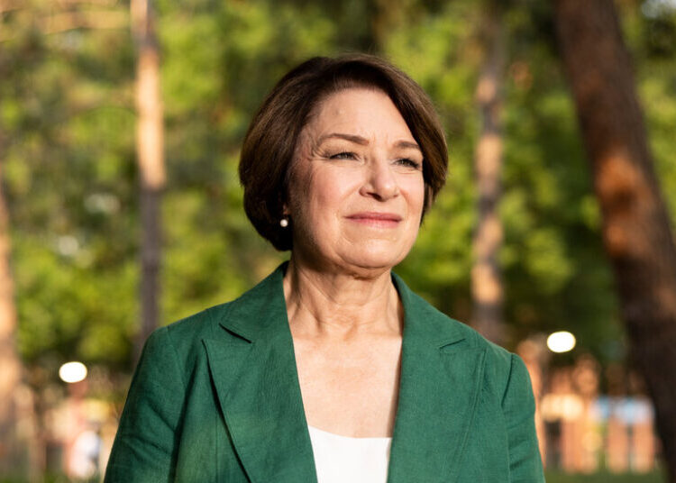 Klobuchar Wins Democratic Nomination for Minnesota Governor