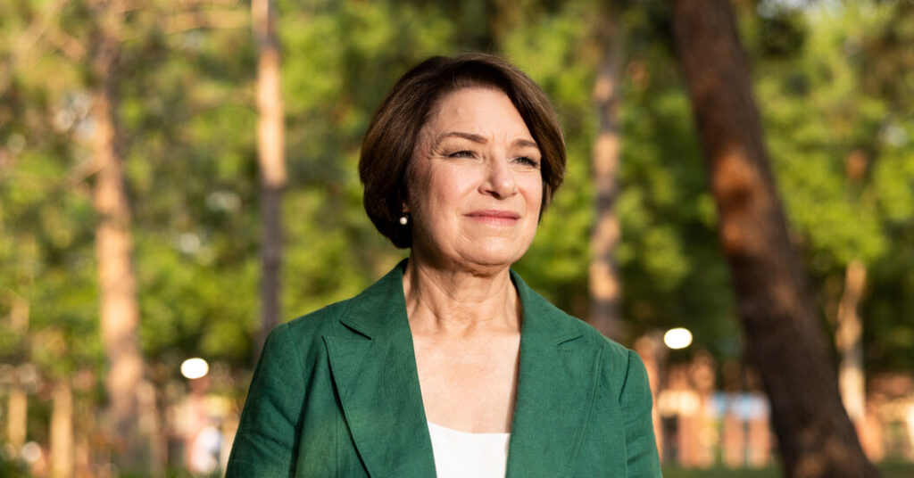 Klobuchar Wins Democratic Nomination for Minnesota Governor