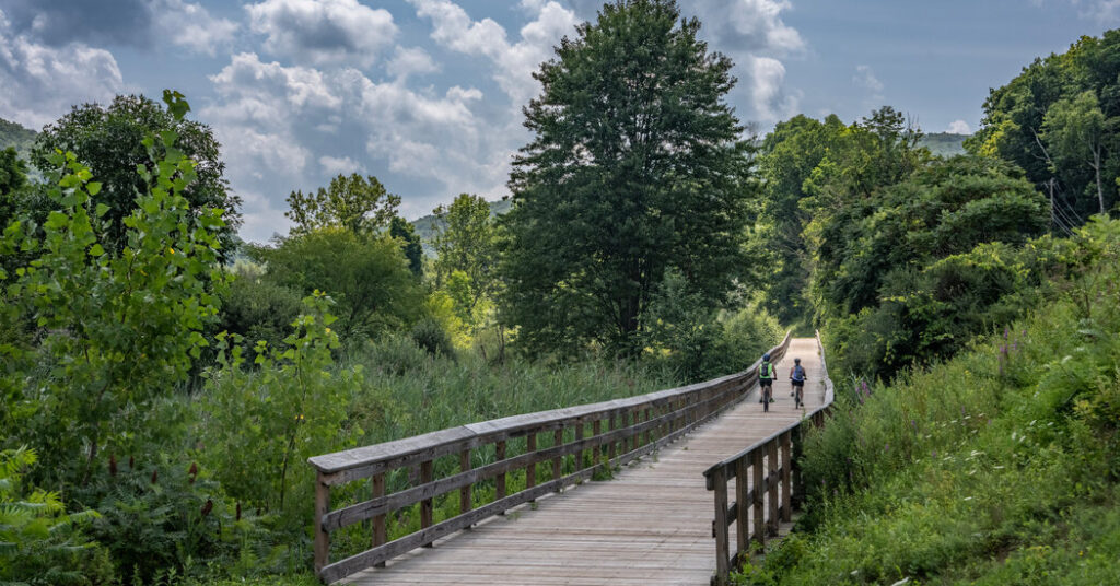 5 Great American Bike Rides of 25 Miles or Less