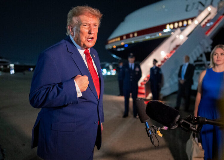Trump Says Secret Service Ordered Air Force One Swap