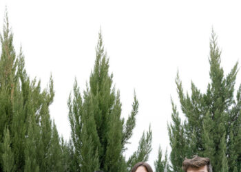 Do You Really Need a Big Wedding Party?