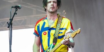 See the inappropriate messages Modest Mouse guitarist Simon O’Connor sent to underage fan