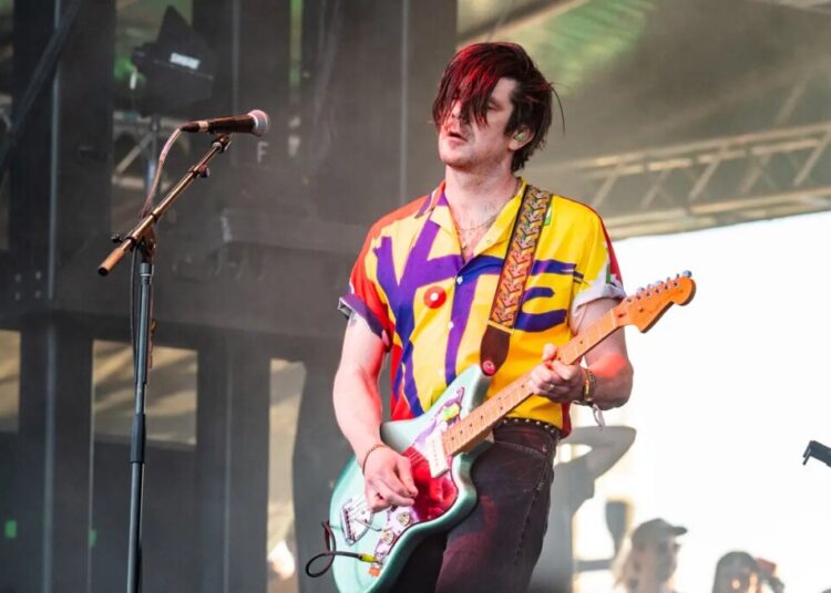 Modest Mouse guitarist Simon O’Connor speaks out after being kicked off band’s tour for messaging minor