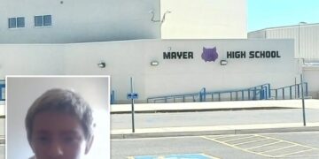 Arizona teen charged for ‘relentlessly’ targeting ex-girlfriend with dodgeballs during gym class