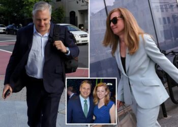 NJ billionaire at center of record-breaking divorce claims he never got naked, had sex with other woman he was dating: bodycam video