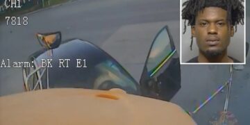 Florida driver fleeing traffic stop slams head-on into school bus carrying 19 children, then runs from scene