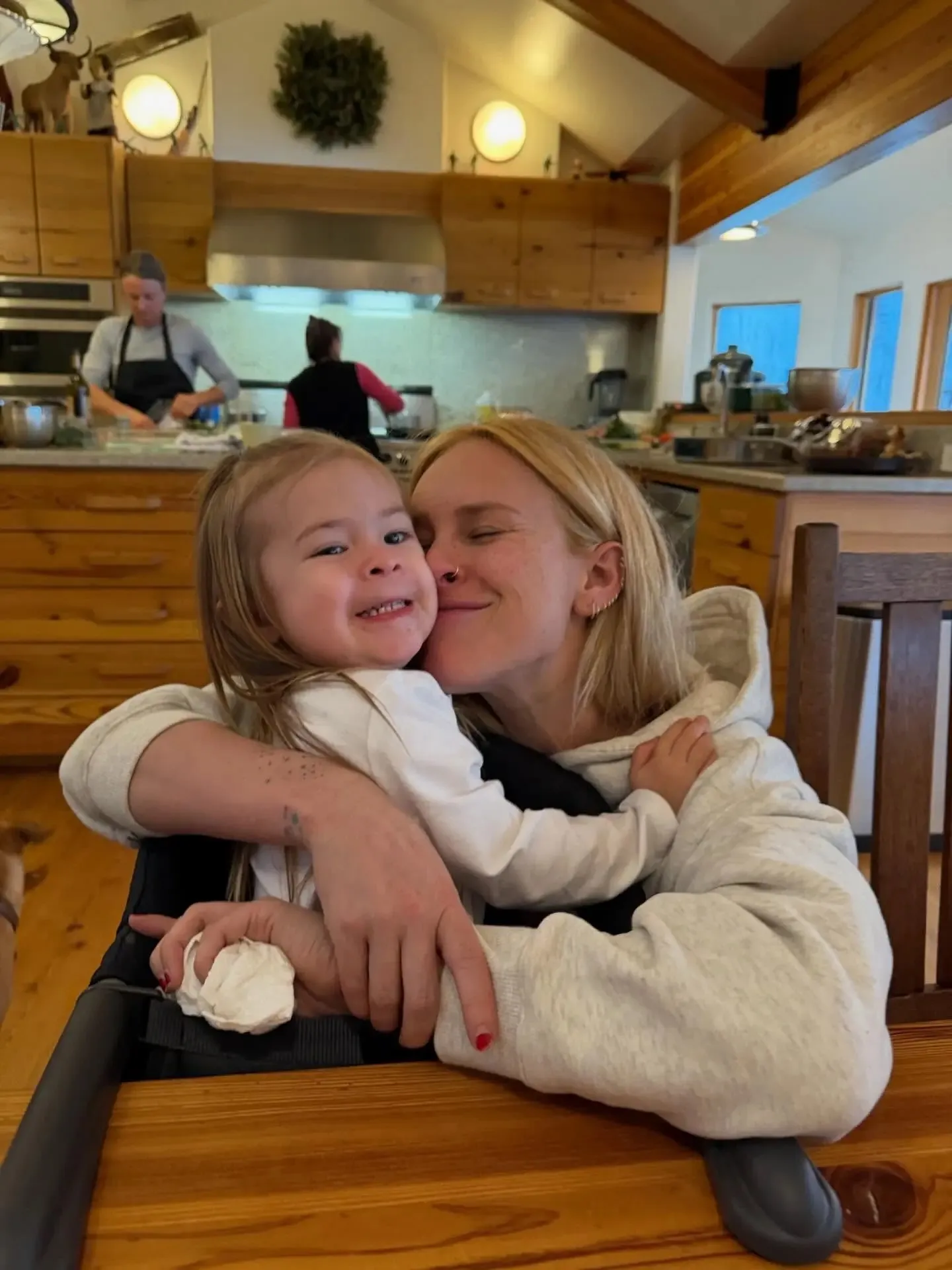 Rumer Willis and daughter.