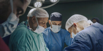 ‘American Doctor’ Review: Going to Gaza to Help, in Any Way They Can