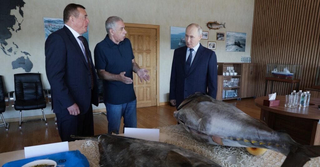 Putin Visits Islands Seized from Japan in World War II, Angering Tokyo