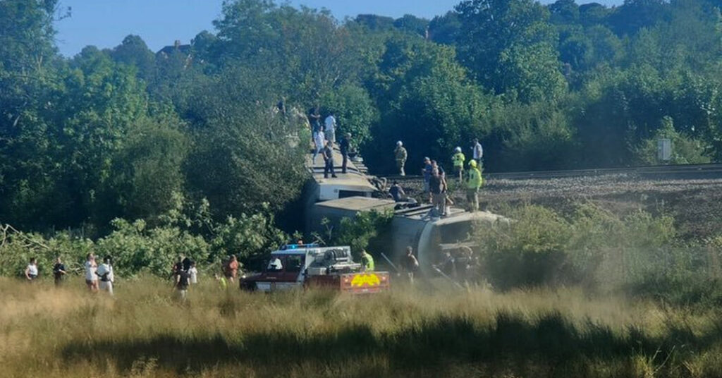 Two Seriously Injured When Train Derails in Southern England