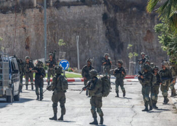Israel Evicted Settlers Besieging Palestinian Homes. Hours Later, They Were Back.