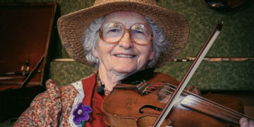 Violet Hensley Dies at 109; Ozarks Fiddler Made Opry Debut at 99