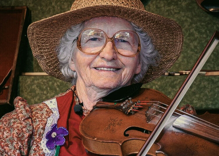 Violet Hensley Dies at 109; Ozarks Fiddler Made Opry Debut at 99