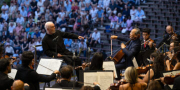 Parkinson’s Made Barenboim Step Back. But He’s on the Podium Again.