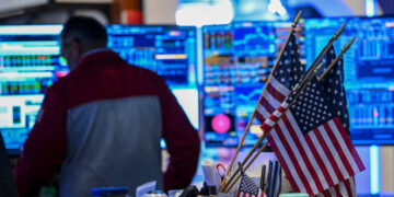 Stock Trading by Lawmakers Becomes a Campaign Attack Line