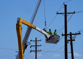 Hawaiian Electric Warns Any Power Outages May Last Days