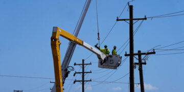 Hawaiian Electric Warns Any Power Outages May Last Days