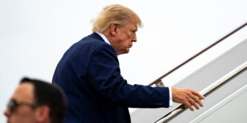 Trump Dismisses Reports About Dire Conditions Aboard U.S. Aircraft Carrier