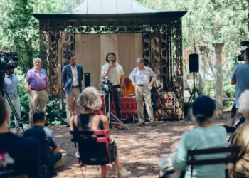 Elizabeth Street Garden Fans Celebrate After Developers Drop Suit