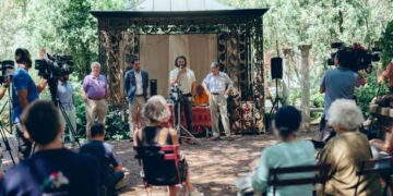 Elizabeth Street Garden Fans Celebrate After Developers Drop Suit