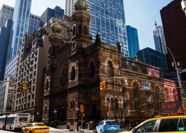 Central Synagogue Attack Rattles Jewish New Yorkers