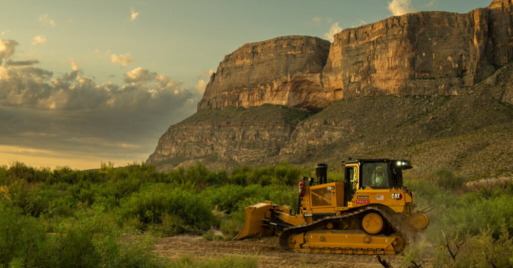 Trump Backed Away From a Wall at Big Bend. But the Bulldozers Are Here.