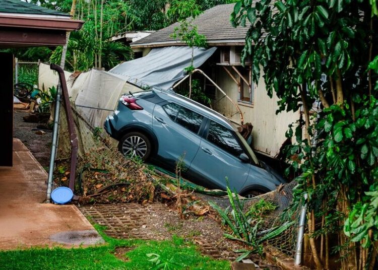 Hawaii Braces for Lala After Earlier Flooding