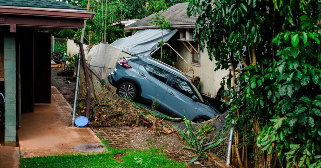 Hawaii Braces for Lala After Earlier Flooding