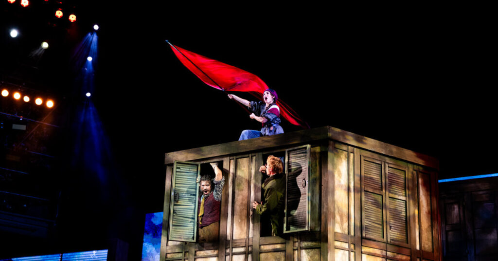 Can You Hear the Theaters Ka-Ching? A Battered Industry Turns to ‘Les Miz.’