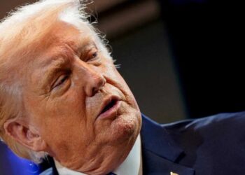 ‘Drastic’ moves threatened as ‘cornered’ Trump tackles glaring GOP risk: analyst