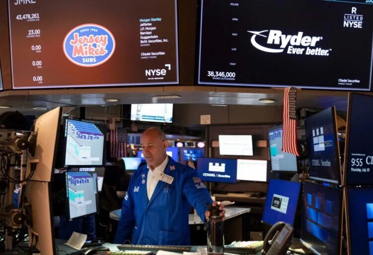 Stocks finish wild month with Amazon rising, Apple sinking and Seoul’s best day ever resulting in a 22% loss