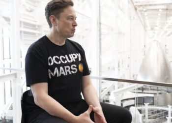 Elon Musk’s fortune slumps to pre-SpaceX IPO levels after rout