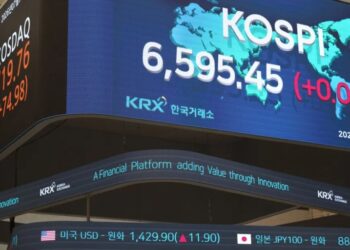 Crushed by Kospi rout, angry Koreans rip Lee and vow not to buy