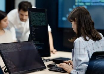 As AI creates more entrepreneurs and a skills mismatch, Gen Z faces the choice of being a specialist or a ‘general-purpose nerd’
