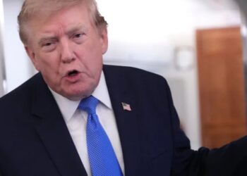 After canceling Iran strikes, Trump says negotiations will resume Monday afternoon while Tehran continues Hormuz talks with Oman
