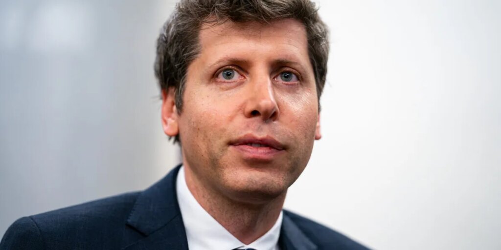 Sam Altman reveals the investing advice billionaire Peter Thiel gave him that helped him amass a $3.3 billion net worth without OpenAI equity