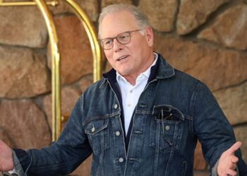David Zaslav loses $80 million camp bid as hedge funders swoop in