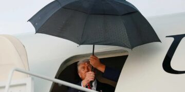 Eyes roll as ‘gaslighting’ Trump accused of uncorking new ‘market manipulation’ ploy