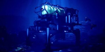 Startup Unveils Underwater Living Chamber for Human Dwellers