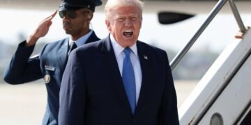 Trump panics over progressive Dem’s ‘real shot’ at ousting MAGA senator: ‘Get ready’
