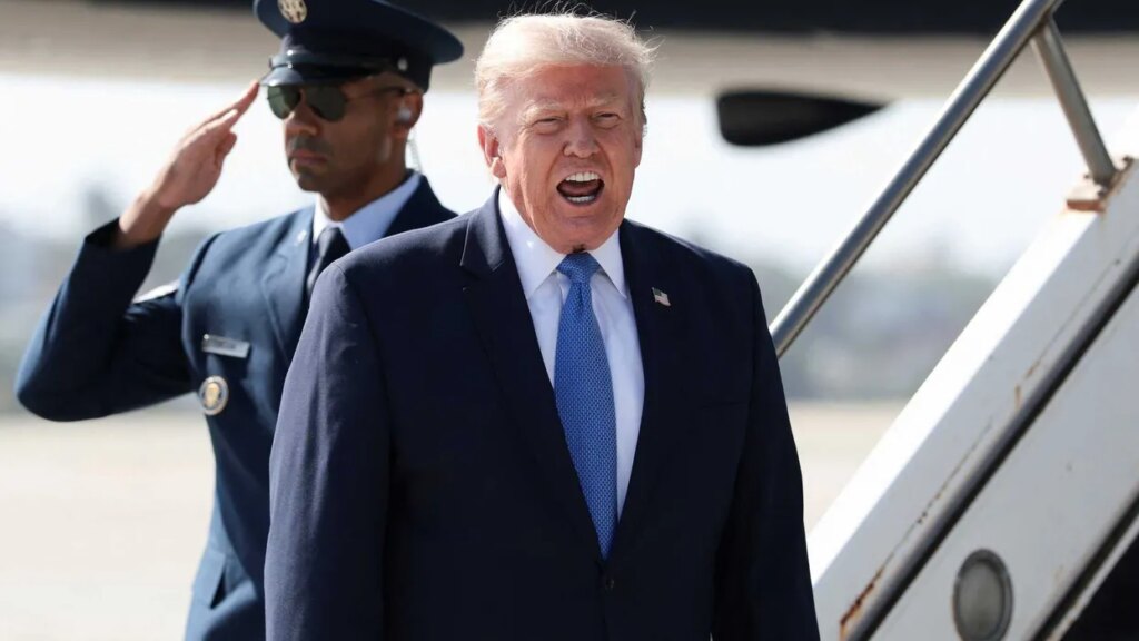 Trump panics over progressive Dem’s ‘real shot’ at ousting MAGA senator: ‘Get ready’