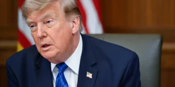 Trump’s verbal tics at Camp David ‘very likely’ a signal of ‘brain decline’: expert