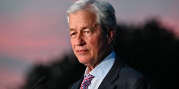 Jamie Dimon waves off Wall Street ‘squealing like stuck pigs’ over Warsh’s Fed: ‘It makes tremendous sense’