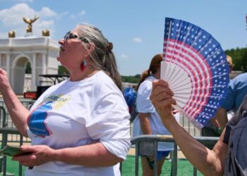Climate-change life means 74-year-old retirees wake up hours earlier to beat the heat: ‘As soon as you walk outside, you’re already sweating’