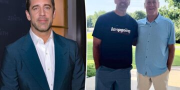 Aaron Rodgers shares surprising family update after reconciling with parents: ‘Never again’