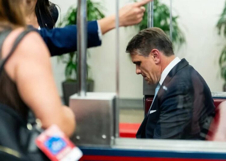 Trump foe becomes only man who can torpedo Blanche: ‘For God’s sake, stand for something’