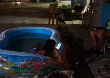Trump’s blockade of Cuba has created an upside-down world with 20-minute spurts of electricity access