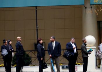 ‘Significantly worse than expected’: Tanking jobs report stuns CNN analyst