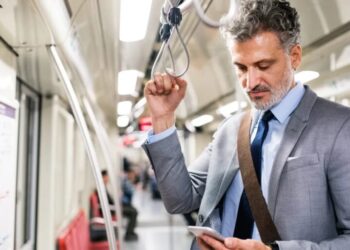 CEO of the world’s largest workspace provider says commuting will be extinct by 2040—and your kids will think it’s ‘mad stuff’ professionals once did