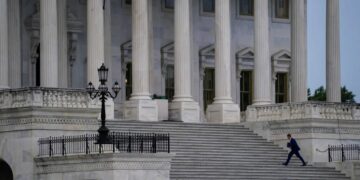 Conservative ex-judge slaps ‘badge of shame’ on GOP Senate amidst looming ‘corrupt’ plot